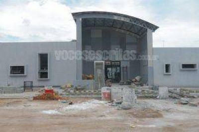 La Gobernadora Lucia Corpacci inaugura nuevas escuelas