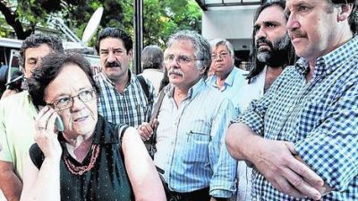Sin acuerdo, el Gobierno les impuso a los maestros un aumento del 22%