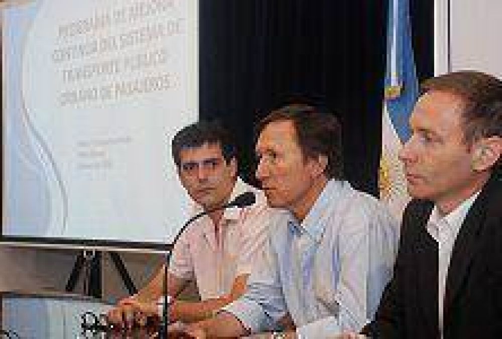 Los usuarios del Transporte P�blico bahiense podr�n monitorear el sistema por mensaje de texto	