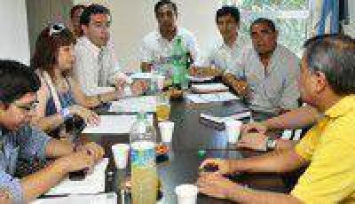 El Gobierno anunciar� una canasta escolar "solidaria"