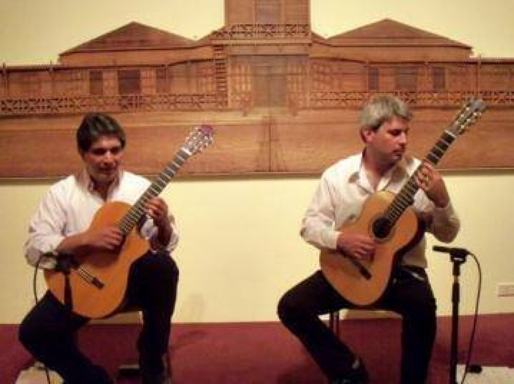 Bernardo Huala y Mat�as Liva se presentan en Dunamar