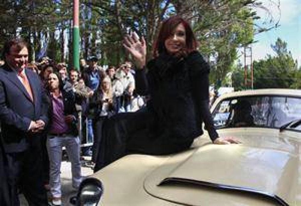 De Cristina a Peralta: "Los que se quejan no merecen ser gobierno"