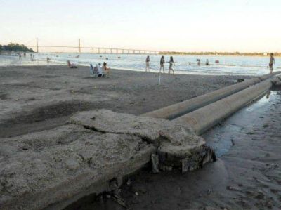 La bajante del Paran� se detuvo, pero se mantiene el riesgo para los ba�istas