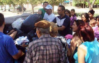 Estudiantes de la UNSJ siguen ayudando a damnificados de Sarmiento