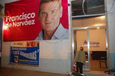 Todos se pelean por Francisco de Narv�ez.