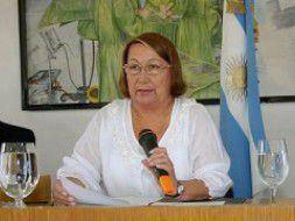 Hurlingham: Renunci� Presidenta del HCD por diferencias con Acu�a