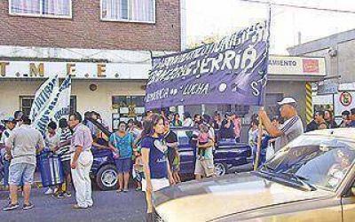 Sigue la tensi�n entre la Comuna y los gremios en Echeverr�a