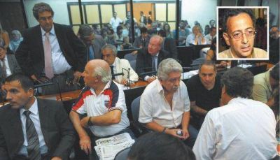 Se entreg� el jefe policial que se hab�a ausentado en la audiencia de alegatos