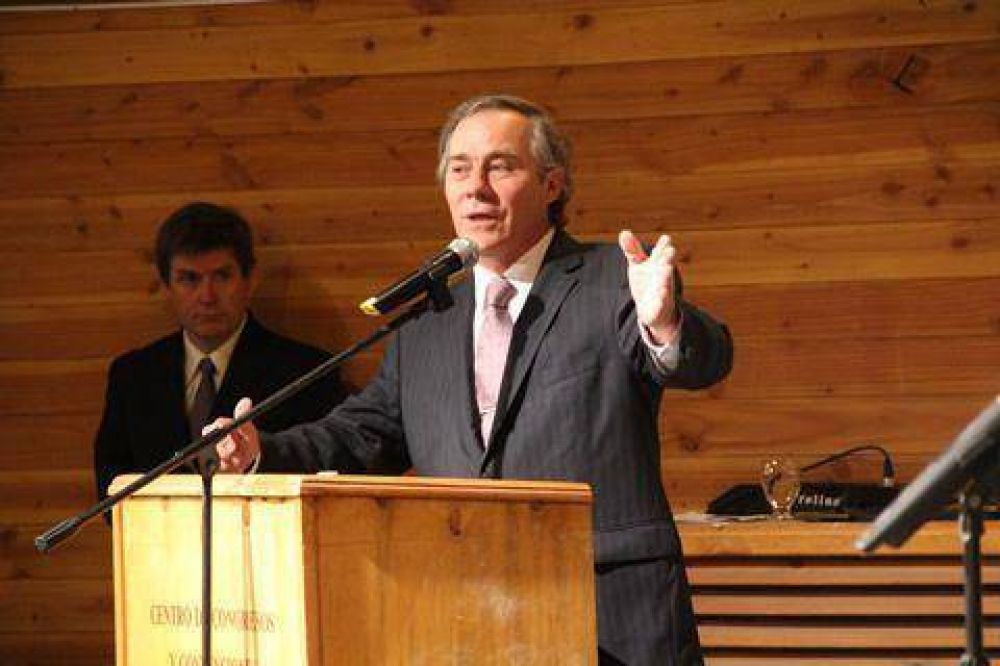�Si las obras delegadas le tocan a gente allegada al MPN, bueno, son las reglas de la pol�tica�