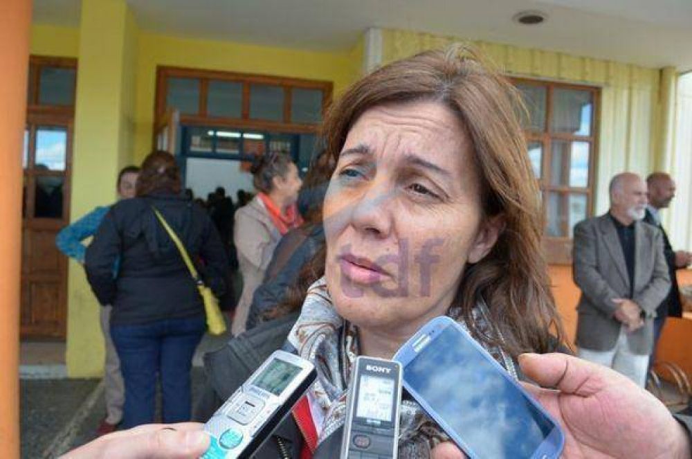 Molina asegur� sobre la propuesta de aumento �ser�a una falta de respeto ofrecer algo que no podamos cumplir�