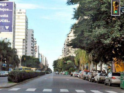 La intendenta M�nica Fein quiere construir una ciclov�a sobre avenida Pellegrini y ya hay pol�mica