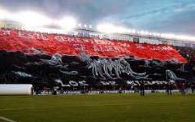 Col�n empat� con un dudoso penal