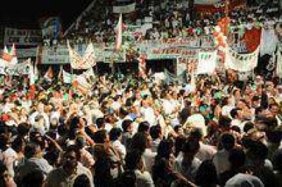 "Los correntinos se merecen cuatro a�os m�s de Arturo".