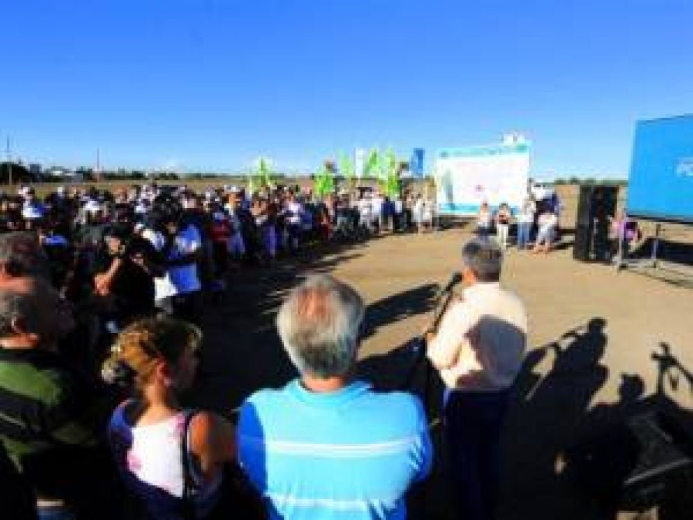 Villa Mercedes: preadjudicatarios inspeccionaron el lugar donde se construir�n sus viviendas