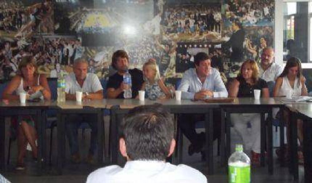 Gabriel Mariotto se reuni� con el FpV DE Mar del Plata