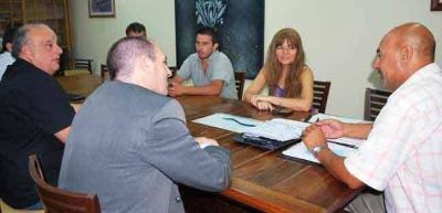 Rainone recibi� a representante del RENATEA