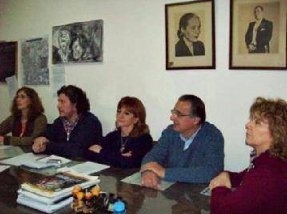 Gas: el FpV/ PJ se reuni� con integrantes del ENARGAS