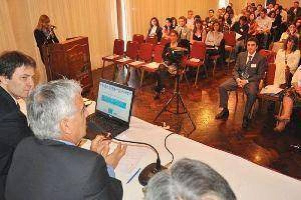 Santiago participa del Primer Encuentro Nacional de Sumar