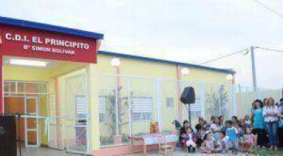 Intensa actividad a favor de los ni�os en la treintena de centros de desarrollo infantil