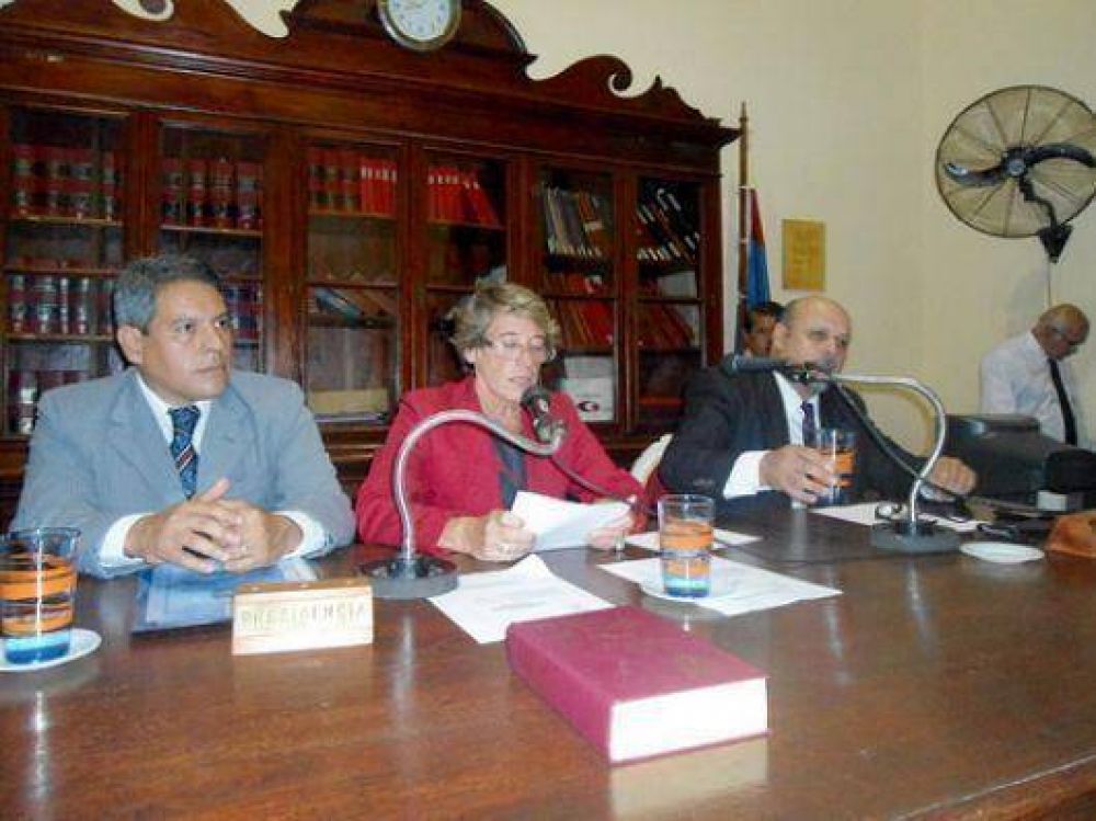 Educaci�n, termas y obras, en la agenda de la Comuna