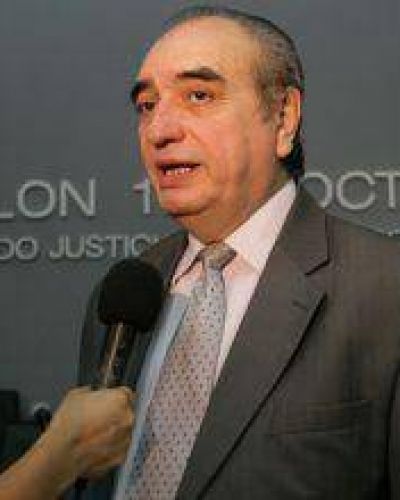 Sotelo le sac� en cara a Bonfanti los bonos Quebracho, la deuda y la pobreza