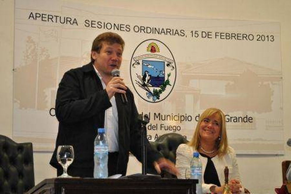 �La ciudad no puede depender de cinco o seis due�os de la tierra que organicen el mercado�