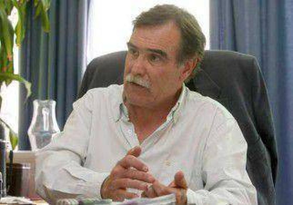 Petroleras pagar�n licencia en Centenario 