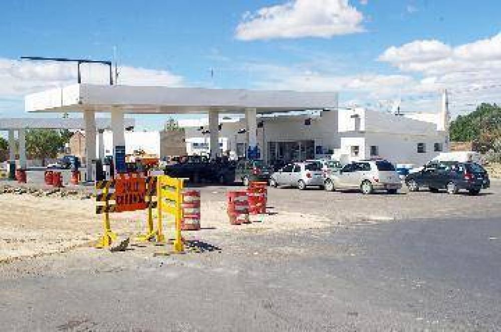 Es cada vez m�s escasa la nafta en Zapala