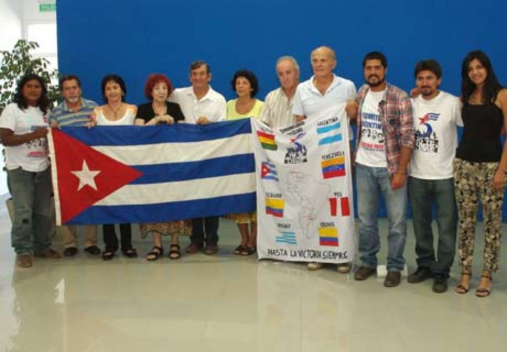 Grupo solidario con cubanos presos en EEUU pas� por Roca