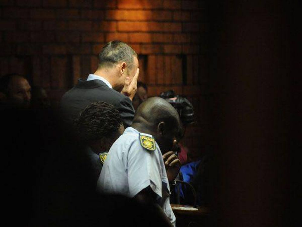 �La confesi�n de Pistorius? "Mat� a mi chica, que Dios me lleve"
