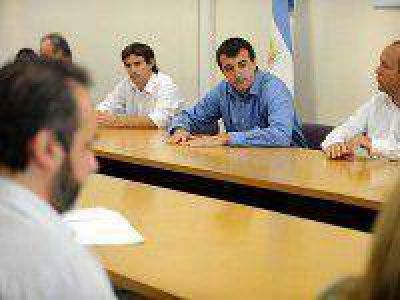 Se pospuso hasta ma�ana la paritaria docente porte�a