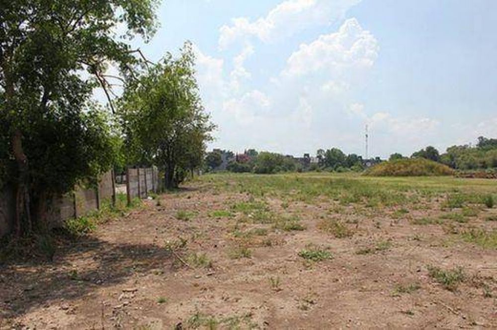 Avanza la construcci�n del Campo Municipal de Deportes N� 3 en Boulogne