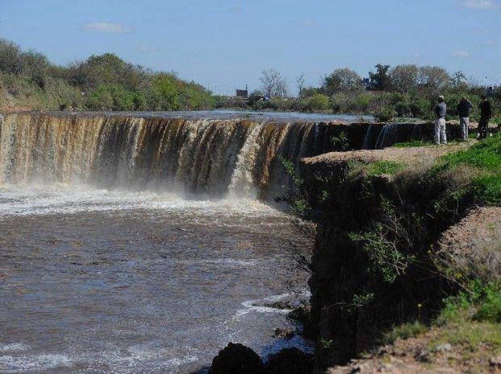 Ordenan suspender obras en las cascadas del Saladillo hasta que haya estudio ambiental