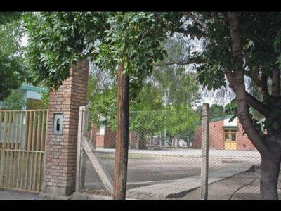 A d�as del comienzo de clases, saquearon una escuela de Palmira