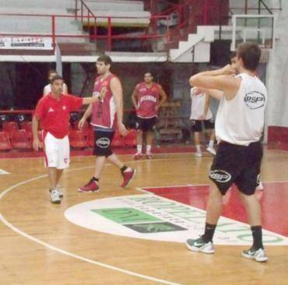 Rocamora juega el viernes ante San Lorenzo a las 21:30