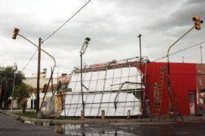 La tormenta aplac� el intenso calor, pero provoc� importantes da�os