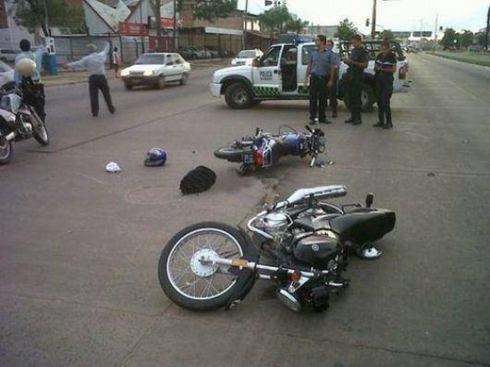 La semana comenz� con dos choques de motos