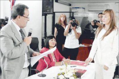 Mar�a Skanata asumi� como jueza federal de Ober�