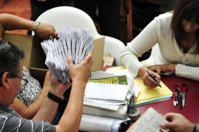 Sociedad Italiana de Z�rate asesora a locales por elecciones en ese pa�s
