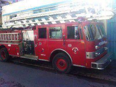 Por el mal estado de las calles: una autobomba no pudo llegar a apagar un incendio