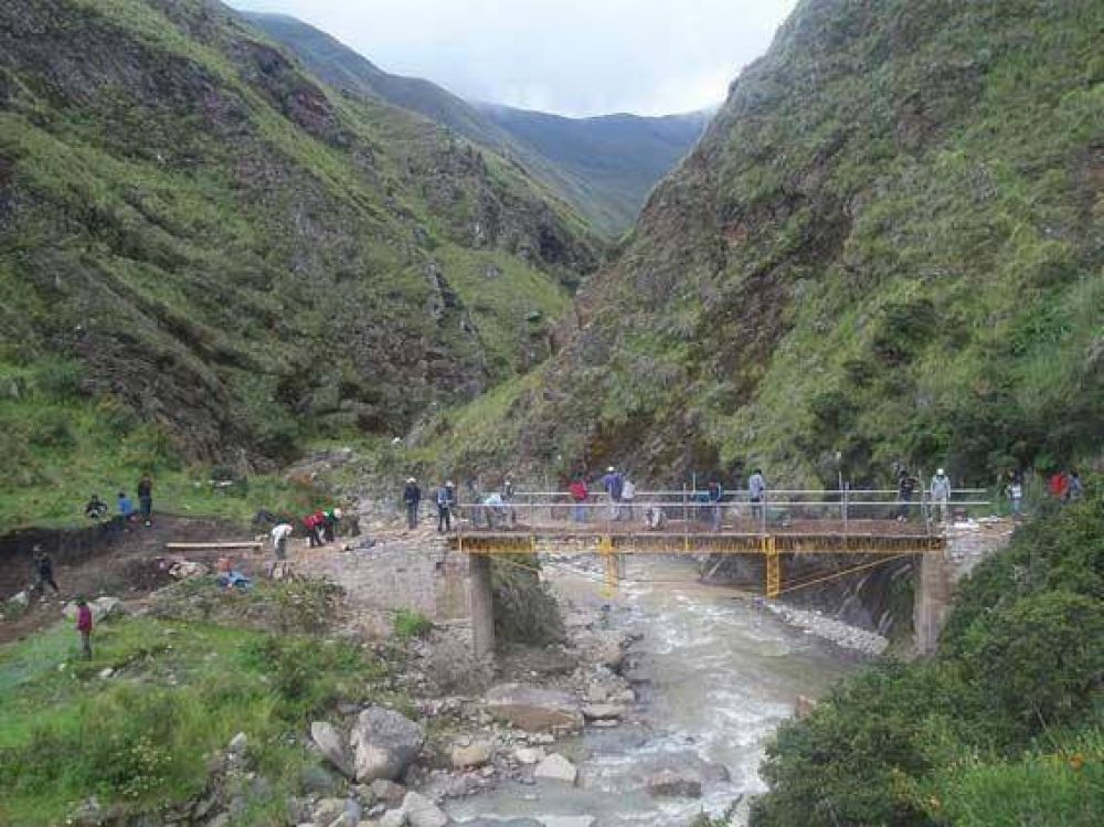 Un puente para productores ganaderos de Santa Ana