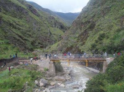 Un puente para productores ganaderos de Santa Ana