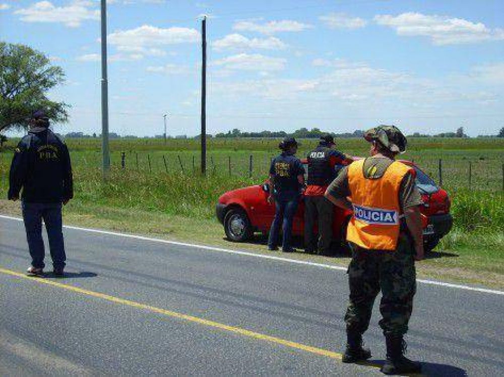 Operativo en Chacabuco: Incautan dos trozos compactos de marihuana