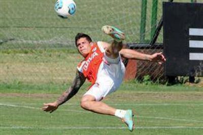 Iturbe: "Si Ram�n me lo pide, no tengo problema en jugar de enganche"