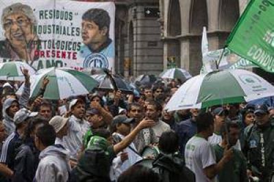 Moyano desaf�a al Gobierno: "Si quieren meterme preso, que me metan"