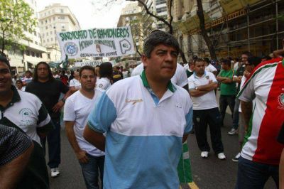 Moyano formaliza su denuncia al Ministerio de Trabajo