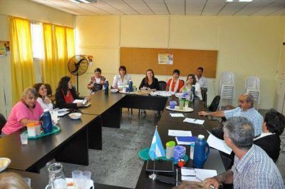 El Ministerio quiere que la paritaria docente se re�na dos d�as despu�s del inicio de clases