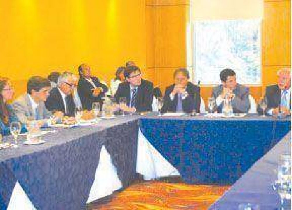 Preocupa la falta de especialistas m�dicos en el Interior provincial