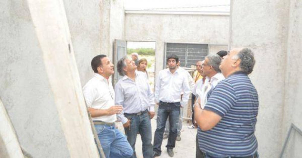 En Los Llanos construir�n viviendas por casi 80 millones de pesos