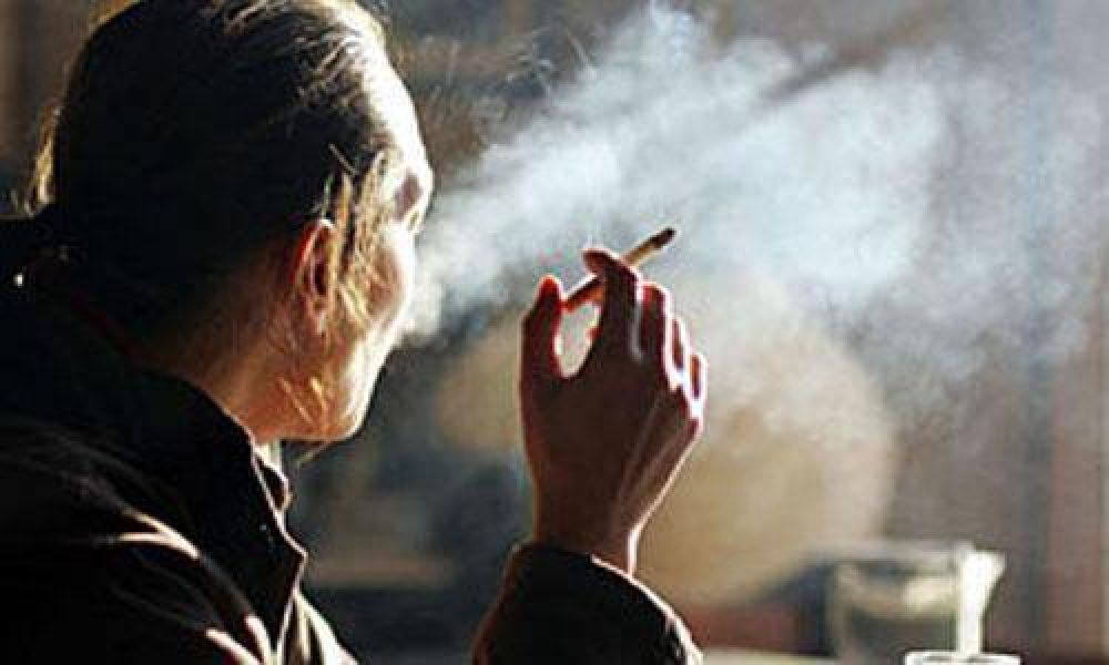 El 11% de los adolescentes comienza a fumar a los 12 a�os